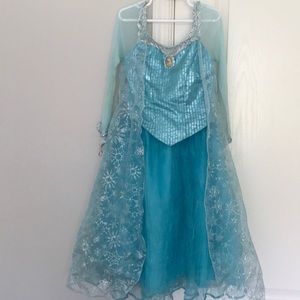 Disney frozen Elsa dress used good condition